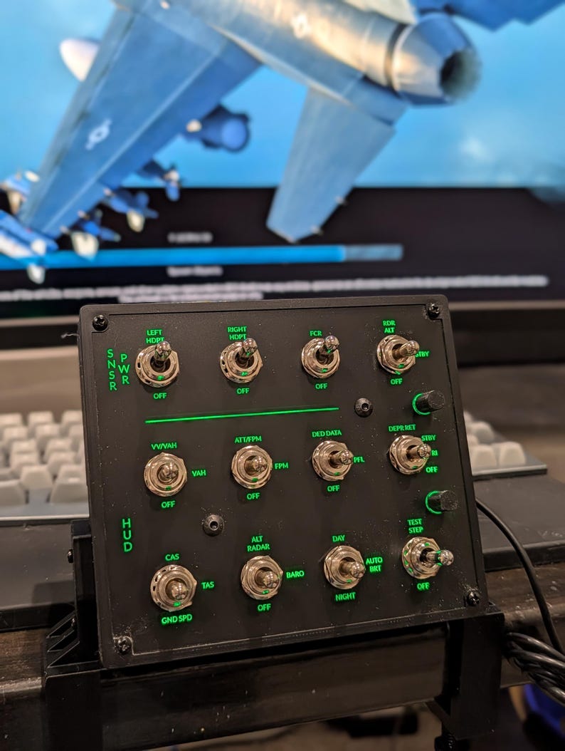 Customizable 12-position flight simulation control panel